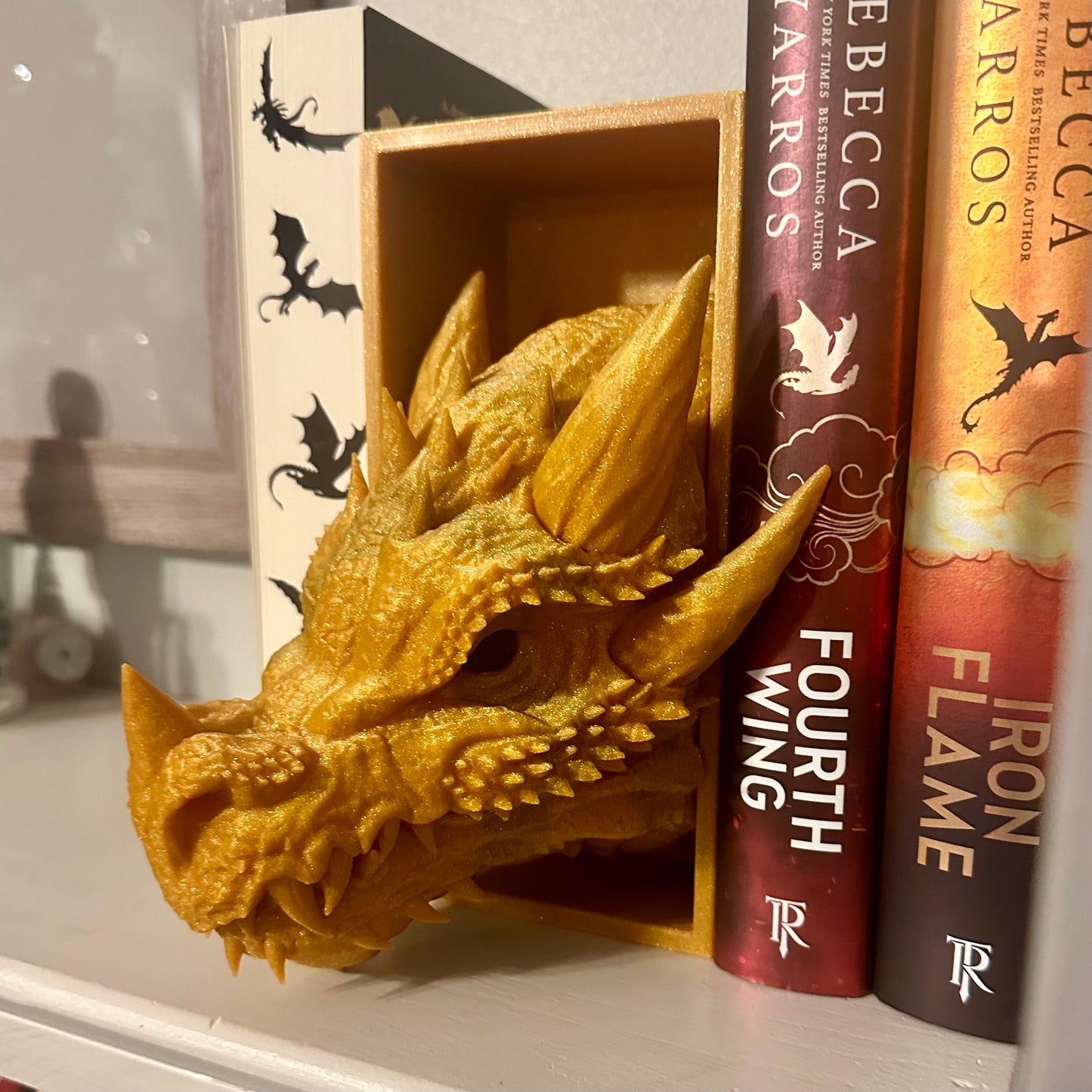 Large Dragon Book Nook - Gold