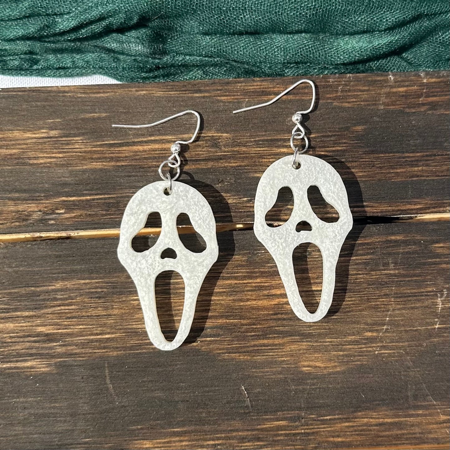 Scream Dangle Earrings/Necklace