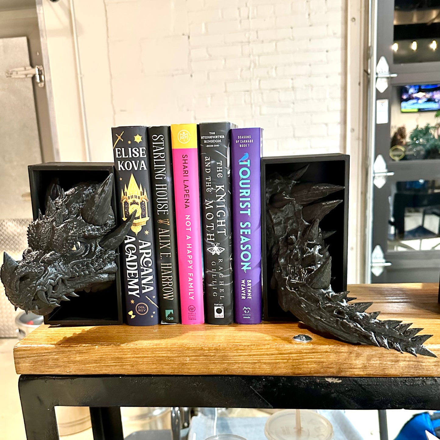 Large Dragon Book Nook - Purple/Black Shift